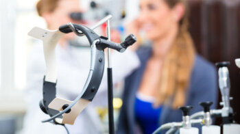 Коли варто видаляти поліпи в носі та як проходить видалення?